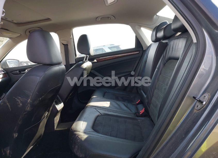 Photo 8 of 2013 Volkswagen Passat 3.6L V6 SEL PREMIUM (VIN 1VWCM7A32DC063184)