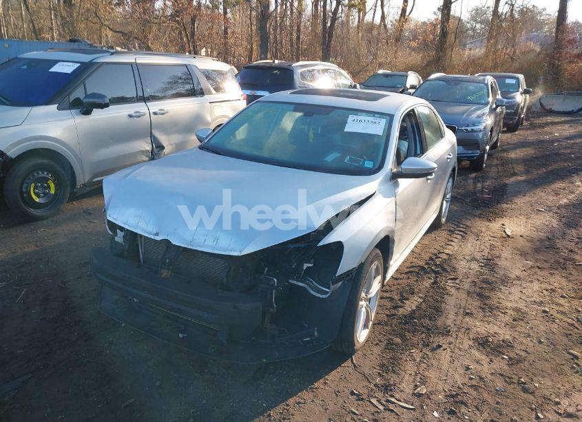 Photo 6 of 2012 Volkswagen Passat 3.6L V6 SEL PREMIUM (VIN 1VWCM7A33CC072958)