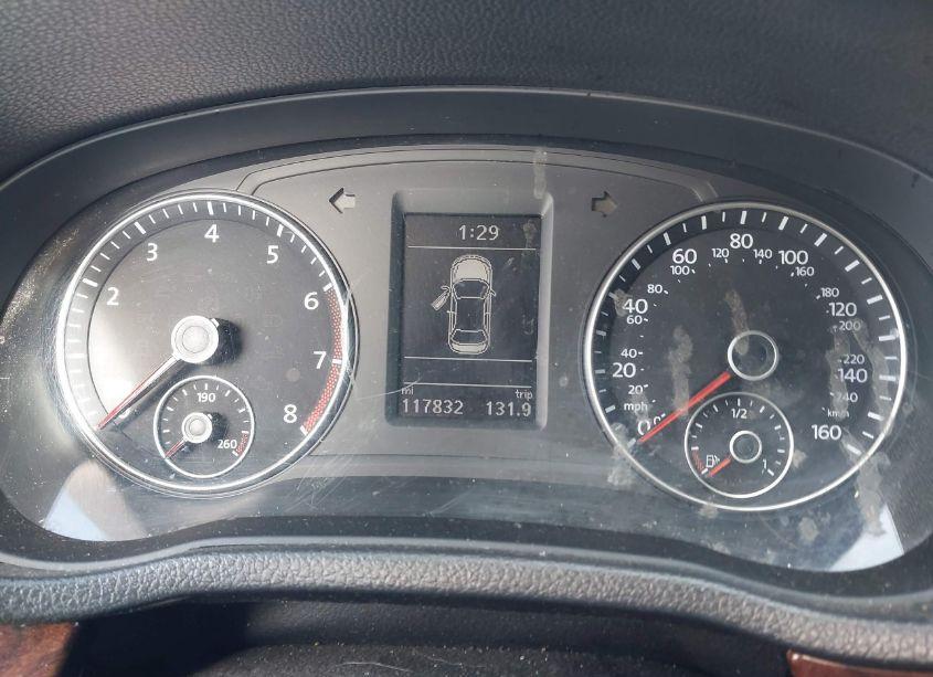 Photo 7 of 2013 Volkswagen Passat 3.6L V6 SEL PREMIUM (VIN 1VWCM7A33DC083170)
