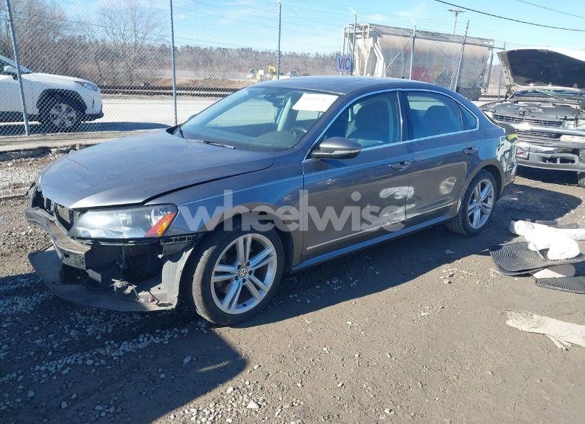 Photo 2 of 2012 Volkswagen Passat 3.6L V6 SEL PREMIUM (VIN 1VWCM7A34CC012185)