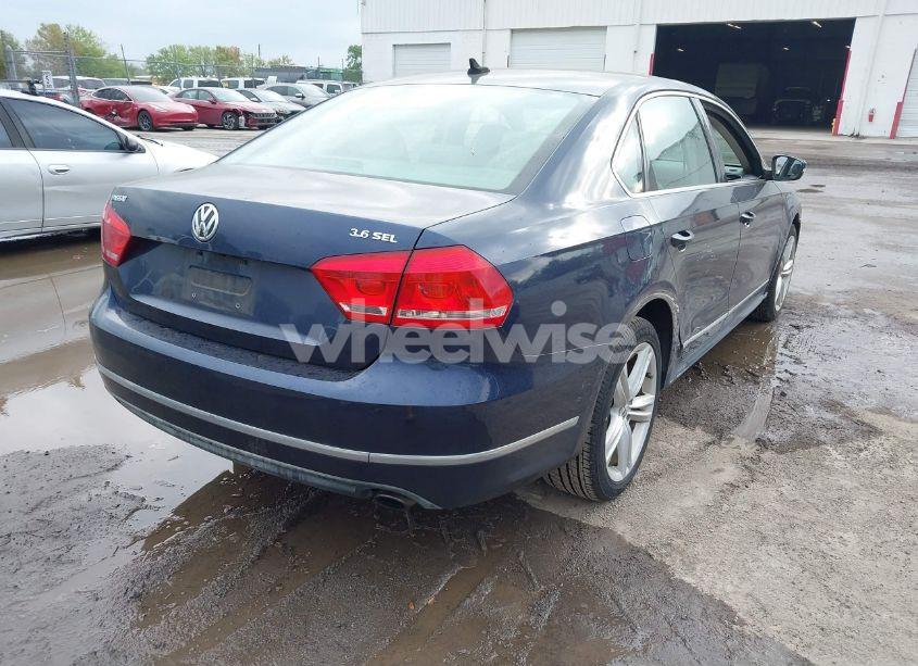 Photo 4 of 2013 Volkswagen Passat 3.6L V6 SEL PREMIUM (VIN 1VWCM7A35DC061462)