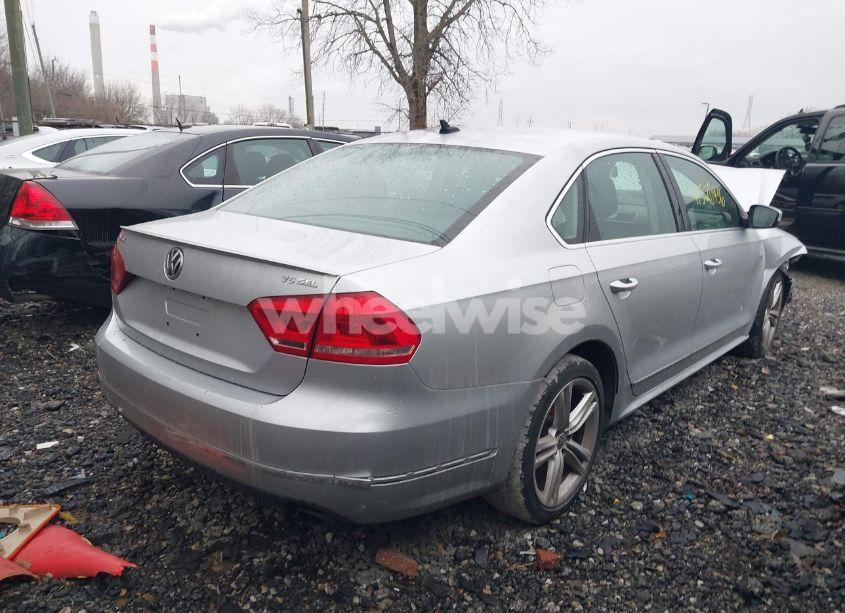 Photo 4 of 2014 Volkswagen Passat 3.6L V6 SEL PREMIUM (VIN 1VWCM7A35EC078666)