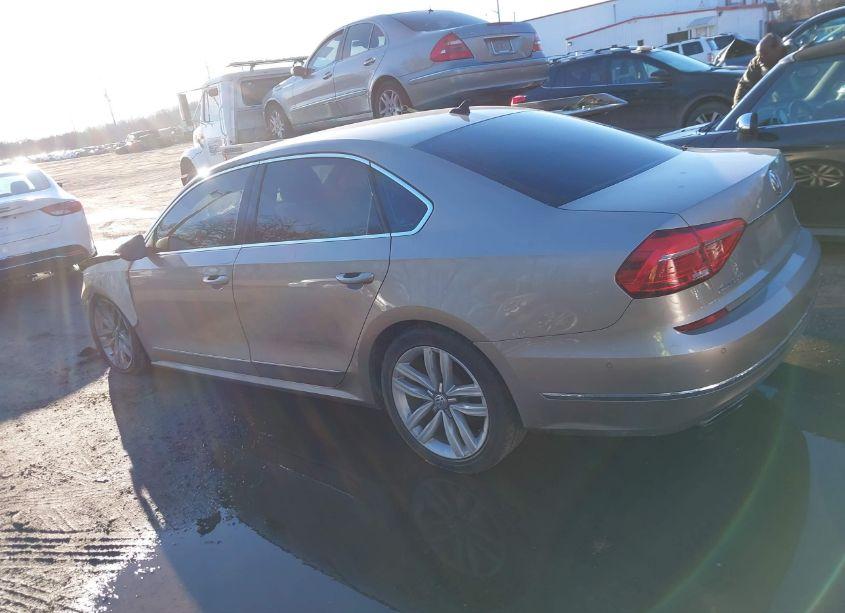 Photo 3 of 2016 Volkswagen Passat V6 SEL PREMIUM (VIN 1VWCM7A35GC016283)