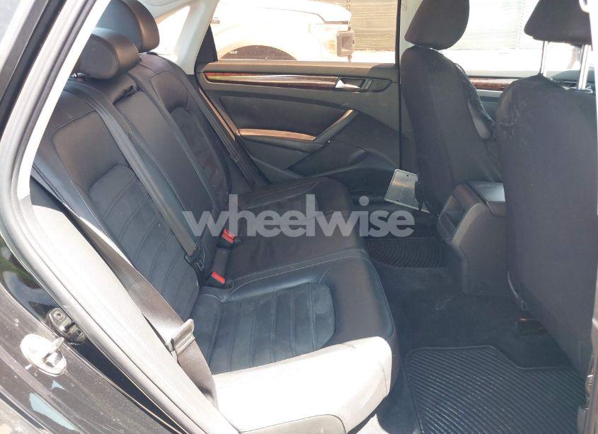 Photo 8 of 2012 Volkswagen Passat 3.6L V6 SEL PREMIUM (VIN 1VWCM7A38CC009175)