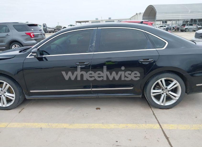 Photo 14 of 2014 Volkswagen Passat 3.6L V6 SEL PREMIUM (VIN 1VWCM7A38EC016338)