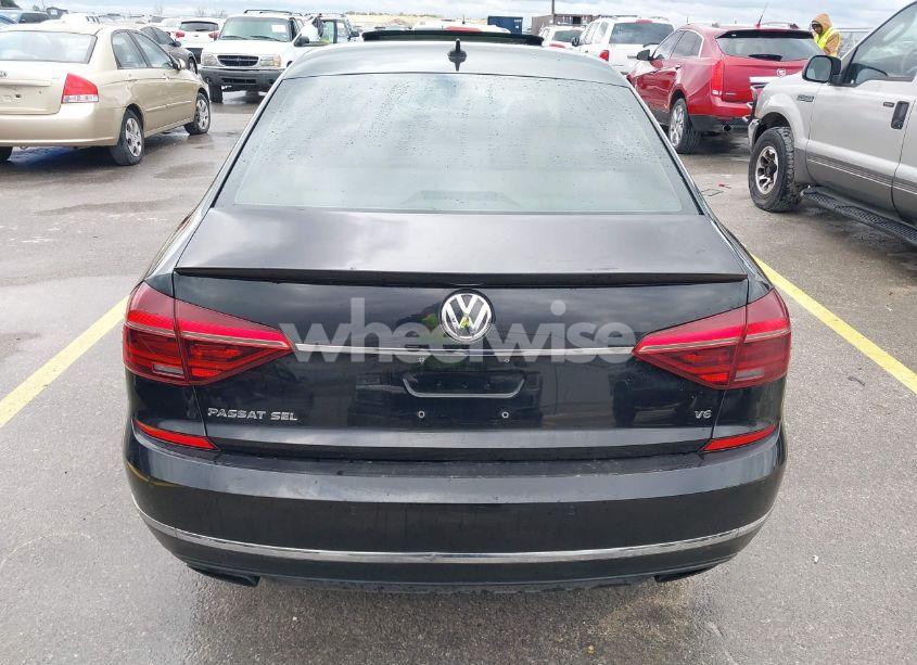 Photo 16 of 2017 Volkswagen Passat V6 SEL PREMIUM (VIN 1VWCM7A38HC062319)