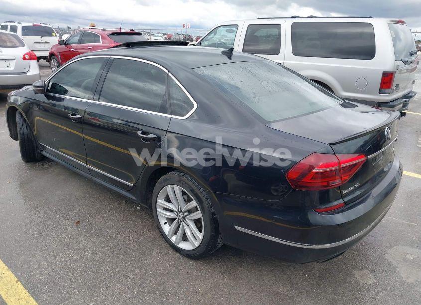 Photo 3 of 2017 Volkswagen Passat V6 SEL PREMIUM (VIN 1VWCM7A38HC062319)