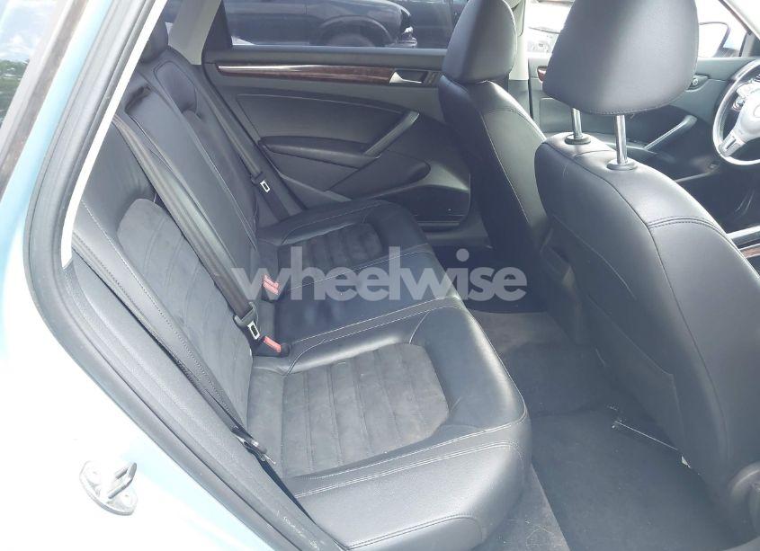 Photo 8 of 2012 Volkswagen Passat 3.6L V6 SEL PREMIUM (VIN 1VWCM7A39CC014031)