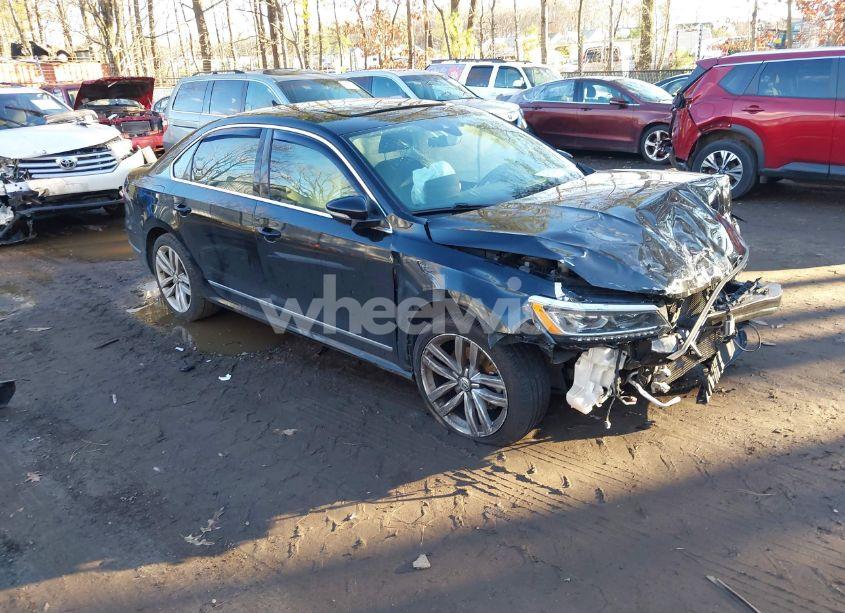 2016 Volkswagen Passat V6 SEL PREMIUM (VIN 1VWCM7A39GC059718) main photo