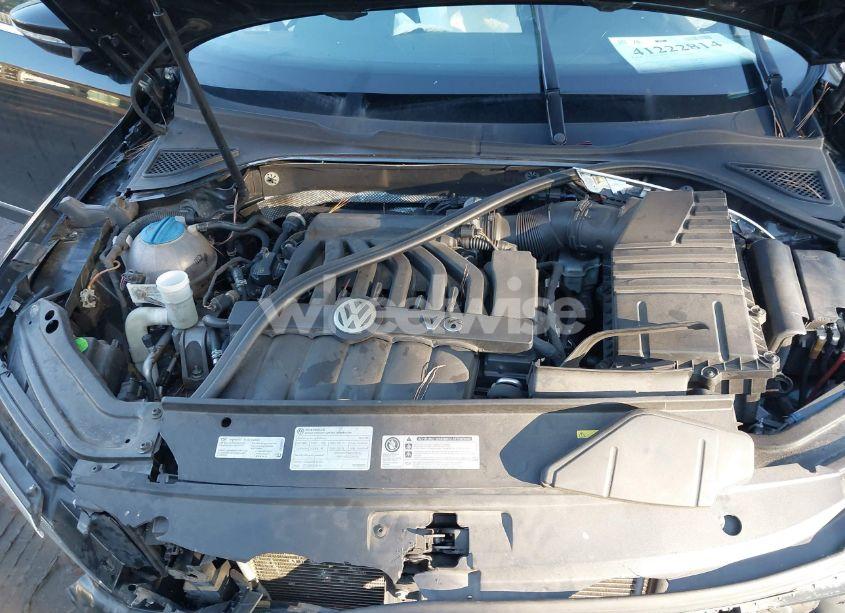 Photo 10 of 2016 Volkswagen Passat V6 SEL PREMIUM (VIN 1VWCM7A39GC059718)