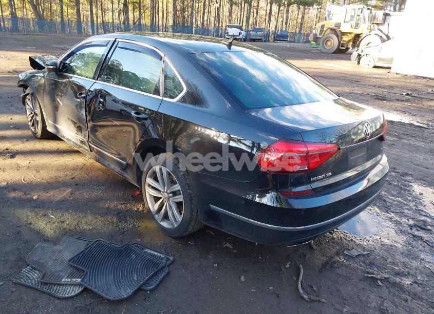 Photo 3 of 2016 Volkswagen Passat V6 SEL PREMIUM (VIN 1VWCM7A39GC059718)