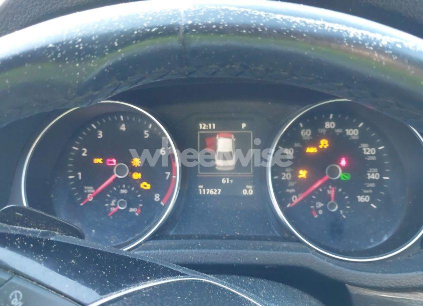 Photo 7 of 2016 Volkswagen Passat V6 SEL PREMIUM (VIN 1VWCM7A39GC059718)