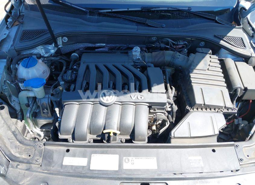 Photo 10 of 2017 Volkswagen Passat V6 SEL PREMIUM (VIN 1VWCM7A39HC046906)