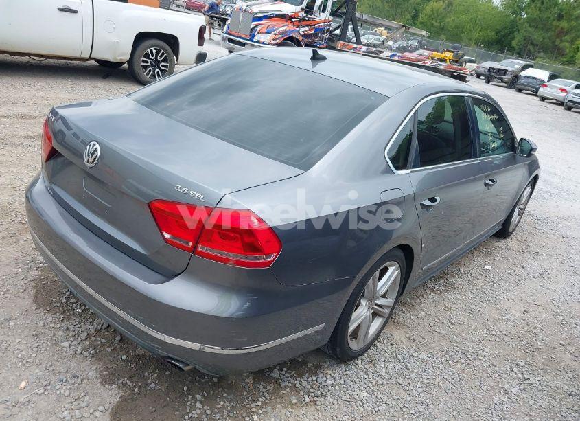 Photo 4 of 2013 Volkswagen Passat 3.6L V6 SEL PREMIUM (VIN 1VWCM7A3XDC010670)