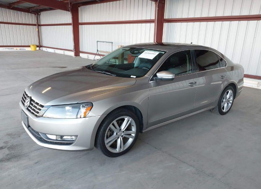 Photo 2 of 2013 Volkswagen Passat 2.0L TDI SEL PREMIUM (VIN 1VWCN7A30DC014188)