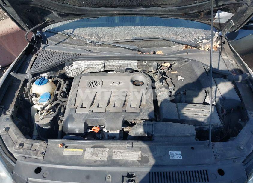Photo 10 of 2013 Volkswagen Passat 2.0L TDI SEL PREMIUM (VIN 1VWCN7A30DC025949)