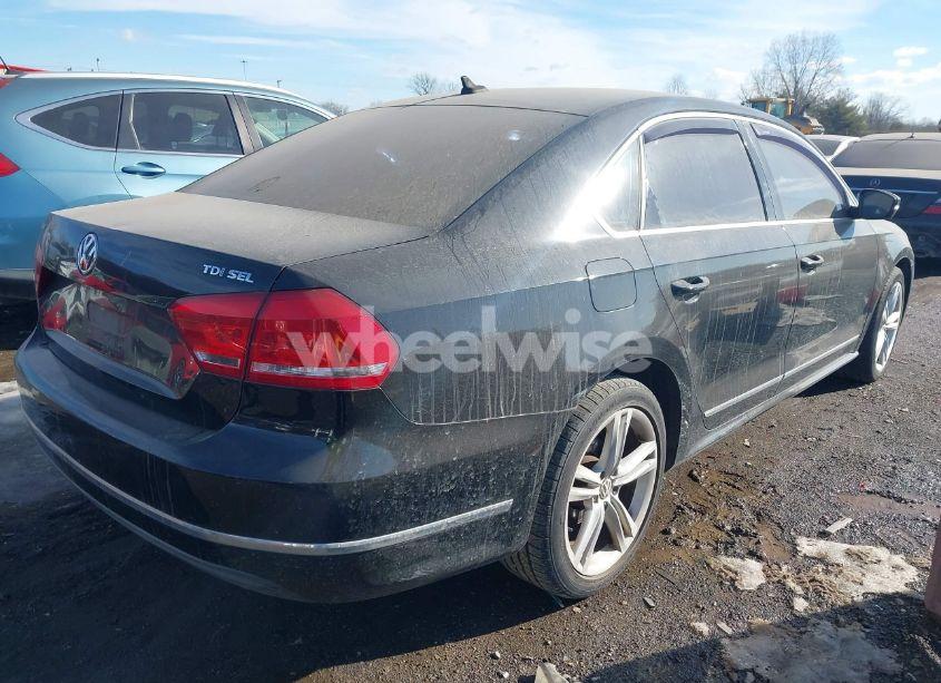 Photo 4 of 2013 Volkswagen Passat 2.0L TDI SEL PREMIUM (VIN 1VWCN7A30DC025949)