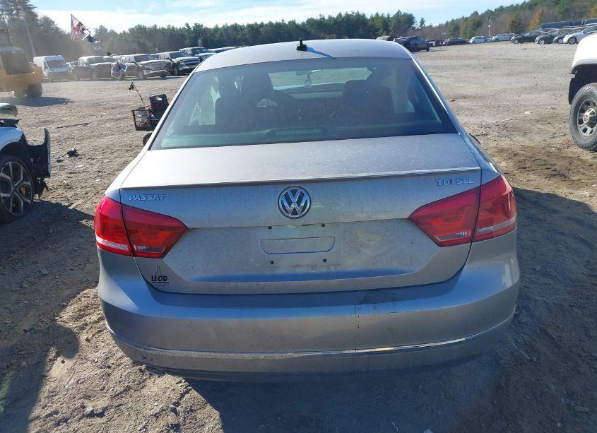 Photo 17 of 2014 Volkswagen Passat 2.0L TDI SEL PREMIUM (VIN 1VWCN7A30EC034233)