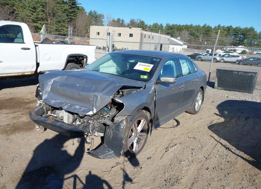Photo 2 of 2014 Volkswagen Passat 2.0L TDI SEL PREMIUM (VIN 1VWCN7A30EC034233)