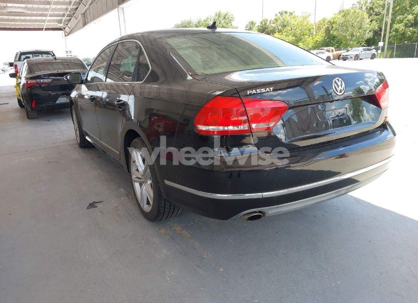 Photo 3 of 2014 Volkswagen Passat 2.0L TDI SEL PREMIUM (VIN 1VWCN7A30EC102448)