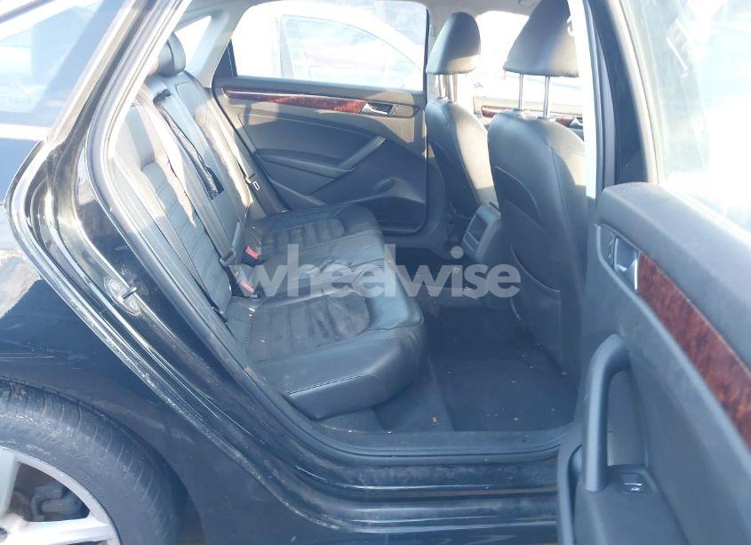 Photo 8 of 2012 Volkswagen Passat 2.0L TDI SEL PREMIUM (VIN 1VWCN7A31CC079534)