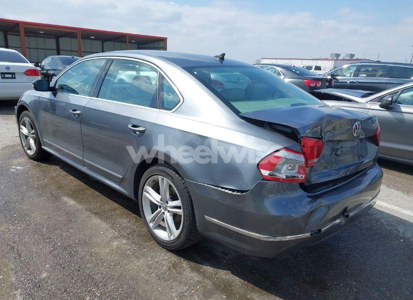 Photo 3 of 2012 Volkswagen Passat 2.0L TDI SEL PREMIUM (VIN 1VWCN7A31CC106327)