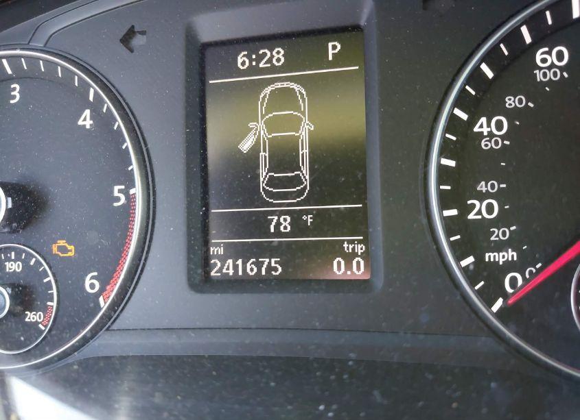 Photo 7 of 2013 Volkswagen Passat 2.0L TDI SEL PREMIUM (VIN 1VWCN7A31DC036166)