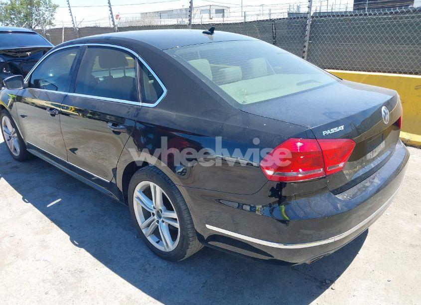 Photo 3 of 2013 Volkswagen Passat 2.0L TDI SEL PREMIUM (VIN 1VWCN7A31DC040671)