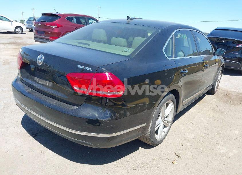 Photo 4 of 2013 Volkswagen Passat 2.0L TDI SEL PREMIUM (VIN 1VWCN7A31DC040671)