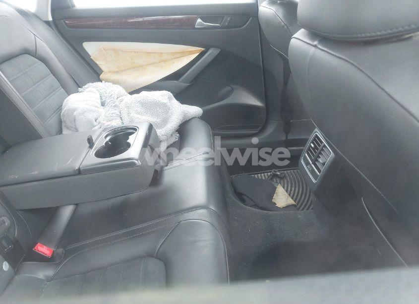 Photo 8 of 2013 Volkswagen Passat 2.0L TDI SEL PREMIUM (VIN 1VWCN7A31DC149910)