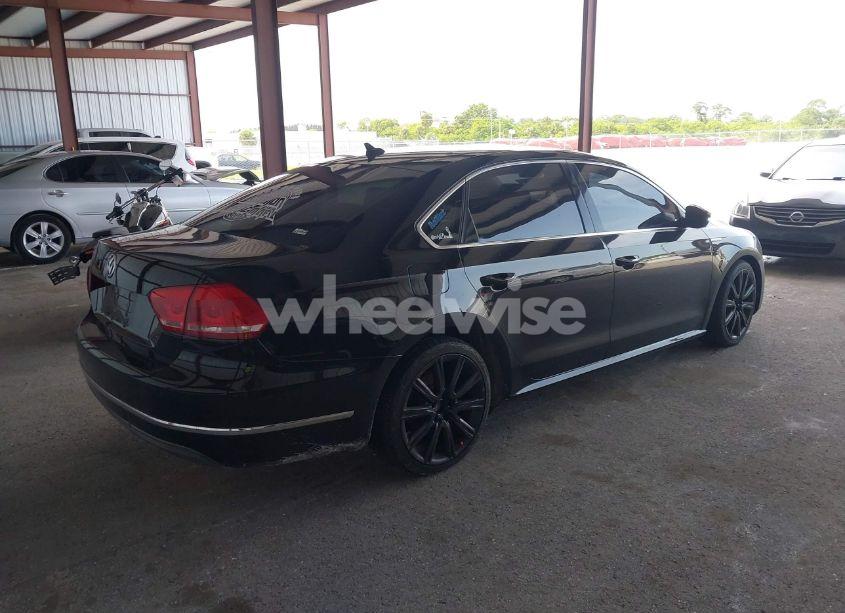 Photo 4 of 2014 Volkswagen Passat 2.0L TDI SEL PREMIUM (VIN 1VWCN7A31EC003248)