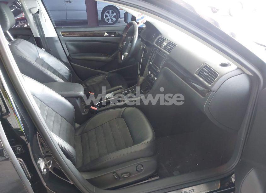 Photo 5 of 2014 Volkswagen Passat 2.0L TDI SEL PREMIUM (VIN 1VWCN7A31EC003248)