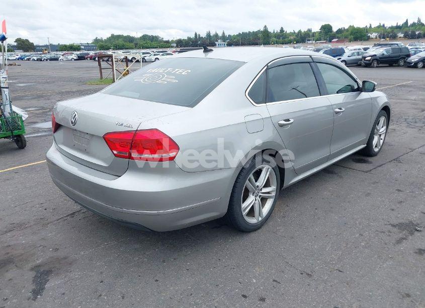 Photo 4 of 2014 Volkswagen Passat 2.0L TDI SEL PREMIUM (VIN 1VWCN7A31EC036329)