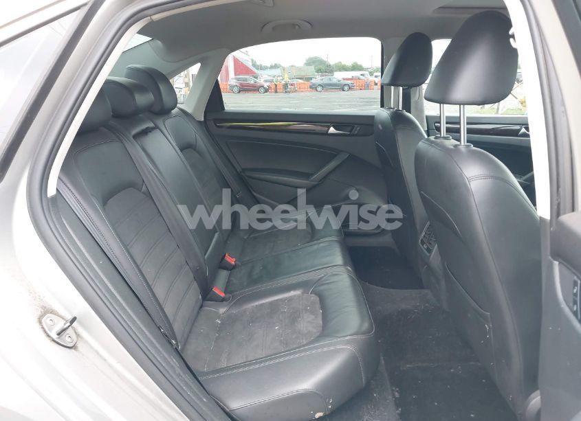 Photo 8 of 2014 Volkswagen Passat 2.0L TDI SEL PREMIUM (VIN 1VWCN7A31EC036329)