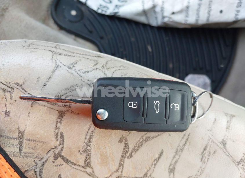 Photo 11 of 2013 Volkswagen Passat 2.0L TDI SEL PREMIUM (VIN 1VWCN7A32DC109089)