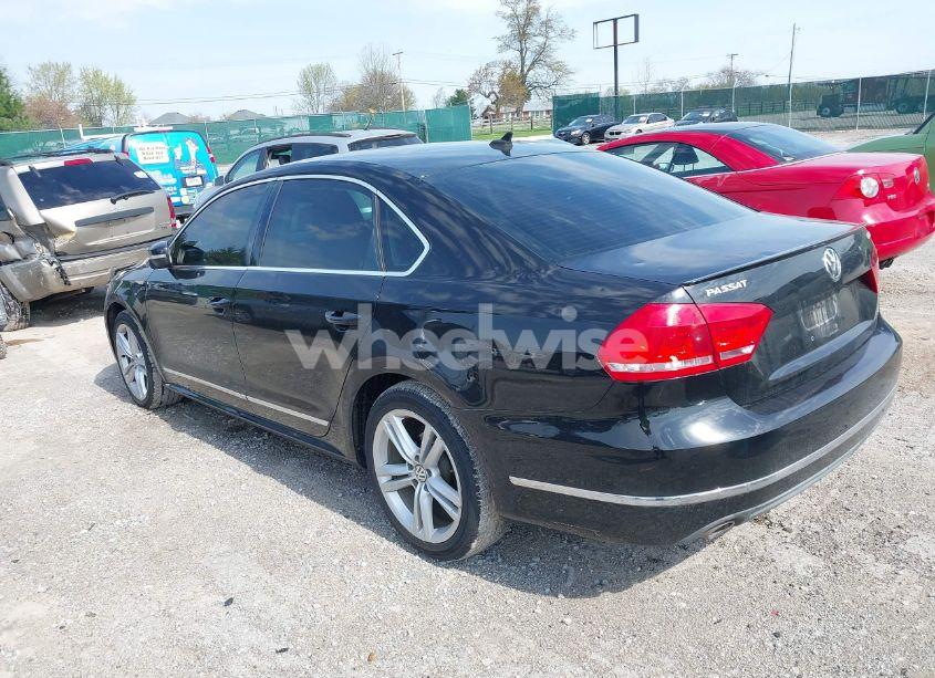 Photo 3 of 2014 Volkswagen Passat 2.0L TDI SEL PREMIUM (VIN 1VWCN7A32EC086821)