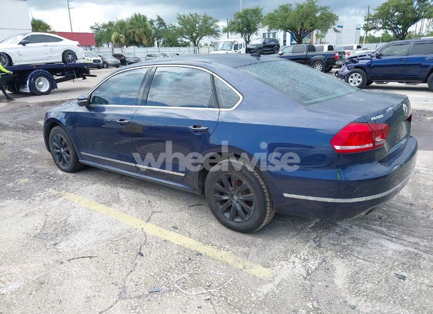Photo 3 of 2012 Volkswagen Passat 2.0L TDI SEL PREMIUM (VIN 1VWCN7A33CC016810)