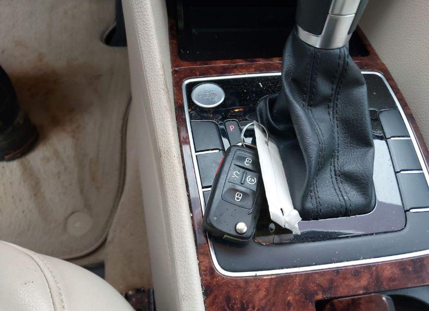 Photo 11 of 2012 Volkswagen Passat 2.0L TDI SEL PREMIUM (VIN 1VWCN7A33CC097582)