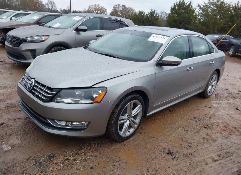 Photo 2 of 2012 Volkswagen Passat 2.0L TDI SEL PREMIUM (VIN 1VWCN7A33CC097582)