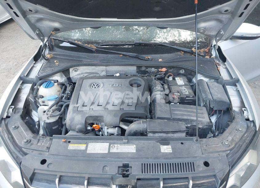 Photo 10 of 2013 Volkswagen Passat 2.0L TDI SEL PREMIUM (VIN 1VWCN7A33DC006523)
