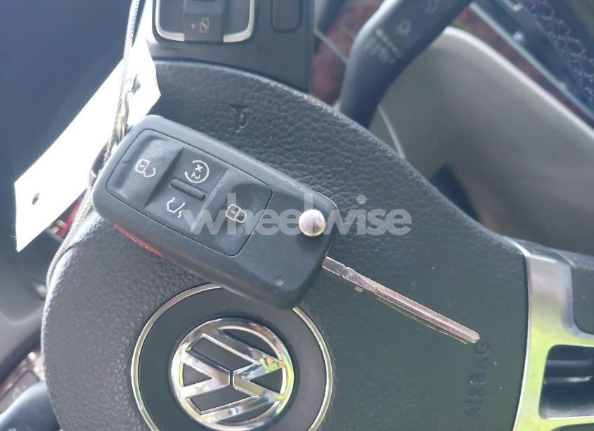 Photo 11 of 2013 Volkswagen Passat 2.0L TDI SEL PREMIUM (VIN 1VWCN7A33DC006523)