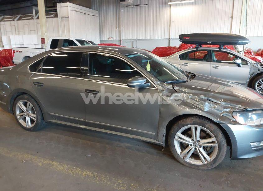 Photo 13 of 2014 Volkswagen Passat 2.0L TDI SEL PREMIUM (VIN 1VWCN7A33EC098766)