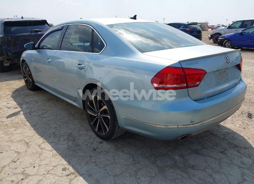 Photo 3 of 2012 Volkswagen Passat 2.0L TDI SEL PREMIUM (VIN 1VWCN7A34CC070830)