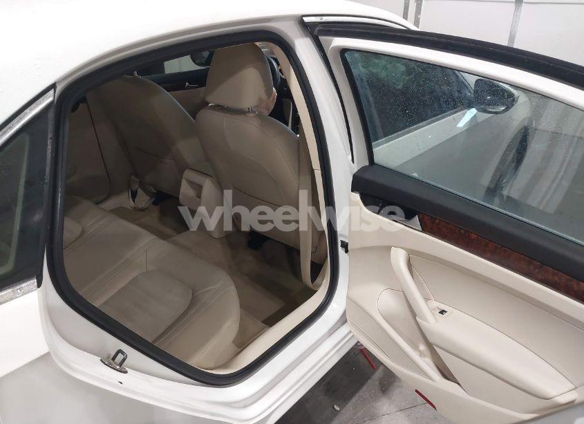 Photo 8 of 2012 Volkswagen Passat 2.0L TDI SEL PREMIUM (VIN 1VWCN7A34CC088423)