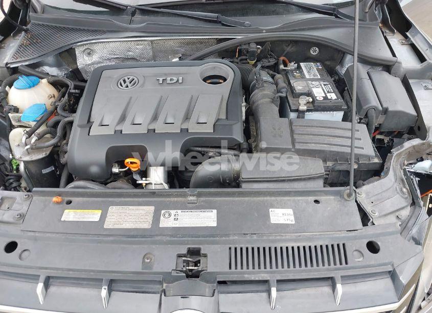 Photo 10 of 2012 Volkswagen Passat 2.0L TDI SEL PREMIUM (VIN 1VWCN7A34CC097350)