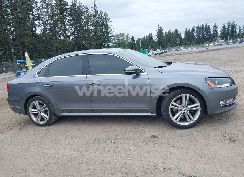 Photo 13 of 2012 Volkswagen Passat 2.0L TDI SEL PREMIUM (VIN 1VWCN7A34CC097350)