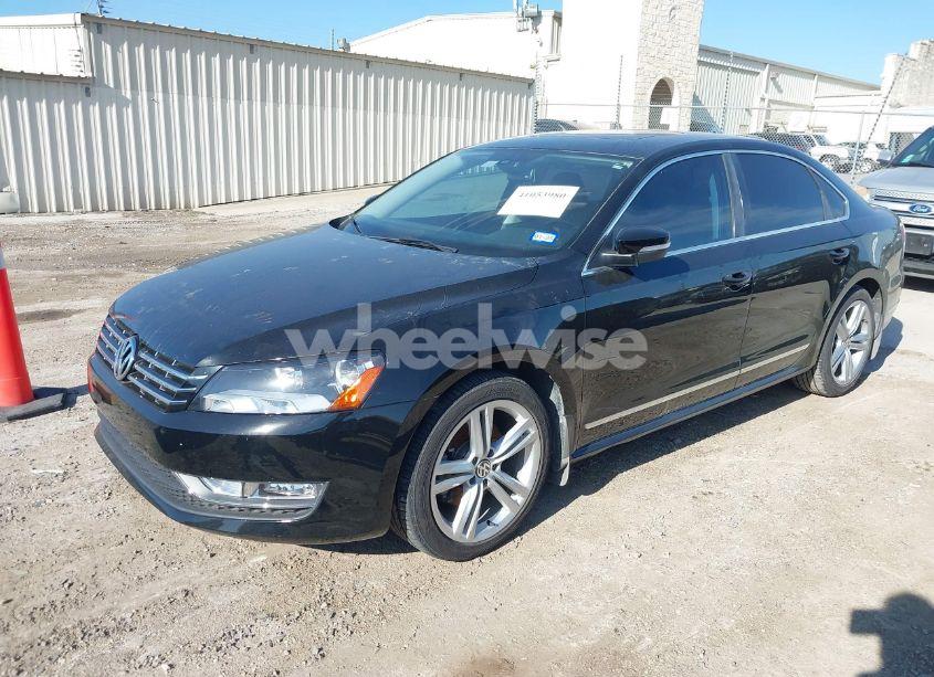 Photo 2 of 2013 Volkswagen Passat 2.0L TDI SEL PREMIUM (VIN 1VWCN7A34DC030247)