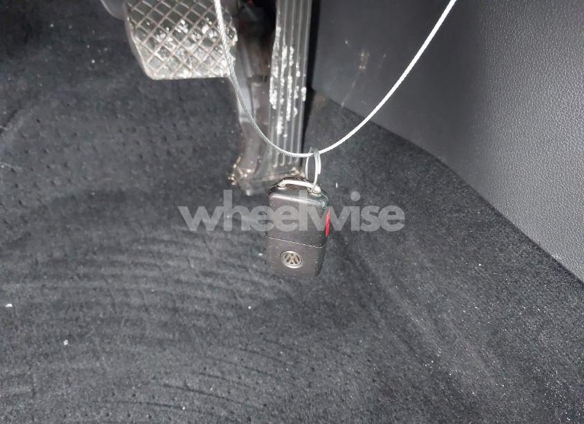 Photo 11 of 2013 Volkswagen Passat 2.0L TDI SEL PREMIUM (VIN 1VWCN7A34DC049672)