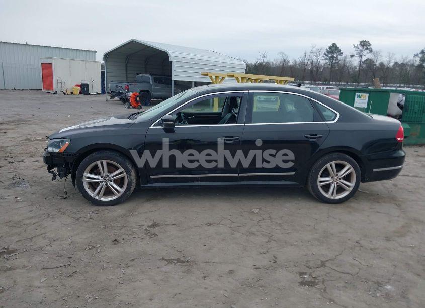 Photo 14 of 2013 Volkswagen Passat 2.0L TDI SEL PREMIUM (VIN 1VWCN7A34DC049672)