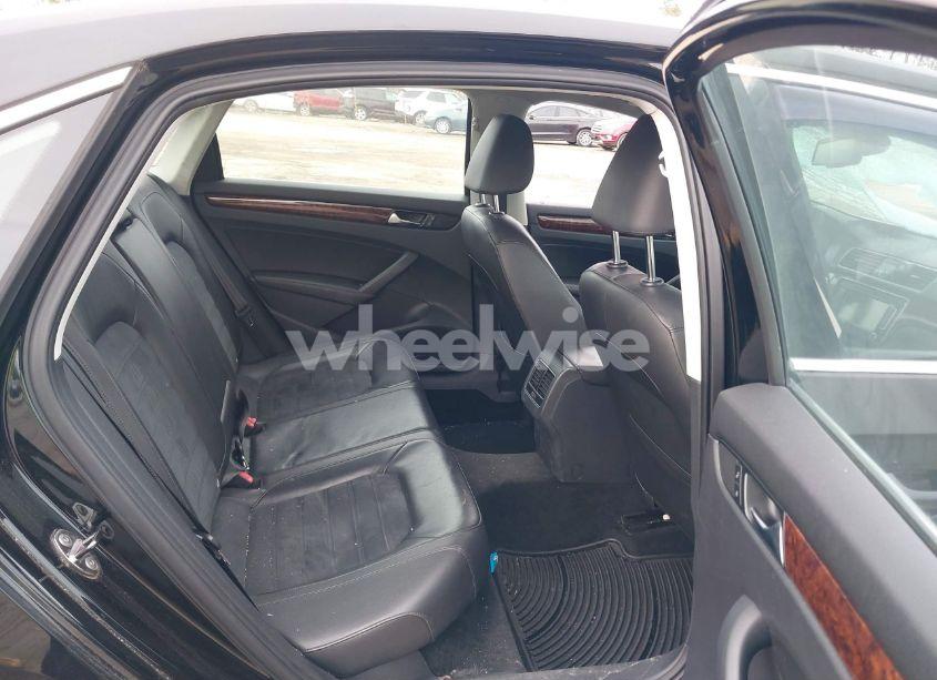 Photo 8 of 2013 Volkswagen Passat 2.0L TDI SEL PREMIUM (VIN 1VWCN7A34DC049672)